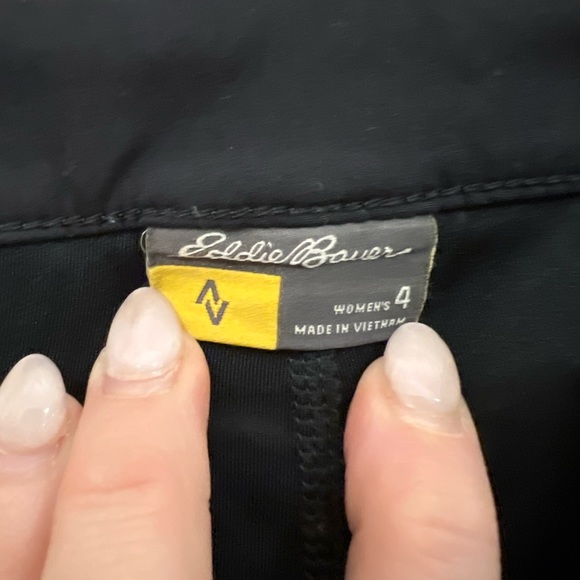 Eddie Bauer Black Adventurer 2.0 Skort Women’s Size 4 - Picture 11 of 11